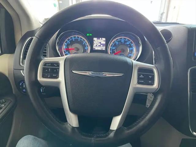 2015 Chrysler Town & Country Touring-L