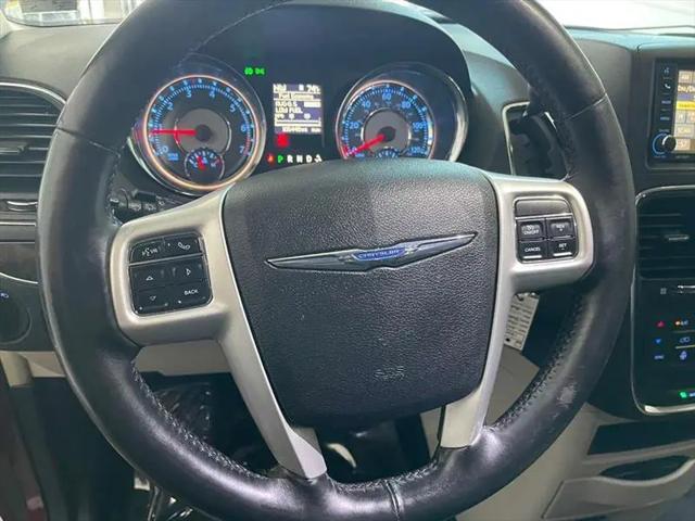 2015 Chrysler Town & Country Touring-L