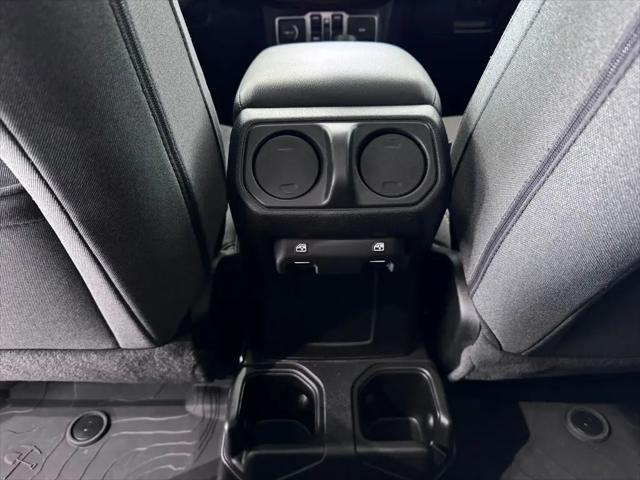2024 Jeep Wrangler 4-Door Willys 4x4