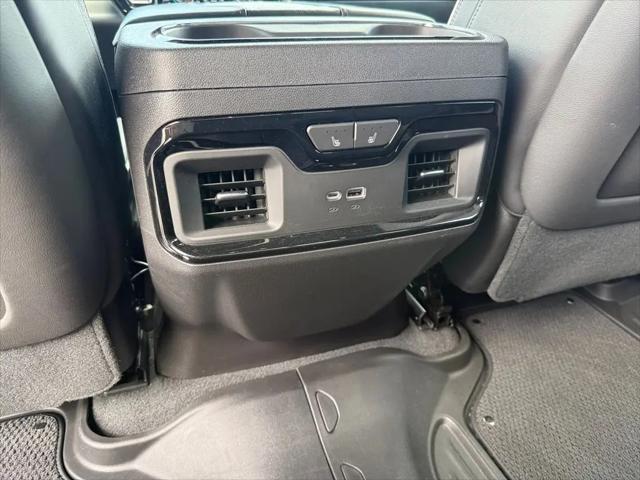 2024 GMC Sierra 1500 4WD Crew Cab Short Box AT4X