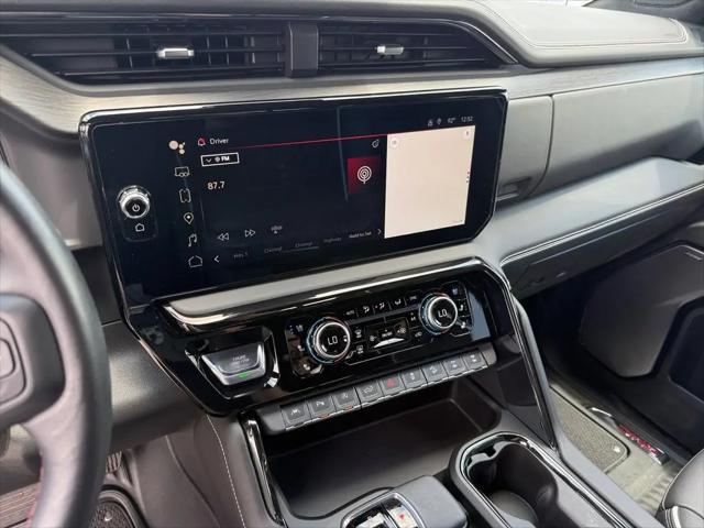 2024 GMC Sierra 1500 4WD Crew Cab Short Box AT4X