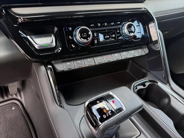 2024 GMC Sierra 1500 4WD Crew Cab Short Box AT4X