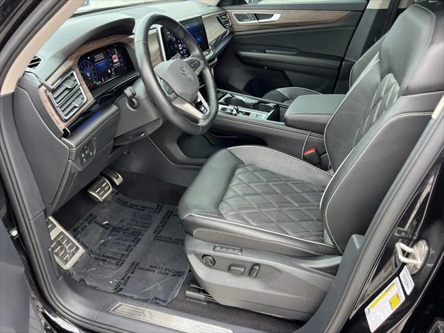 2024 Volkswagen Atlas 2.0T SEL Premium R-Line