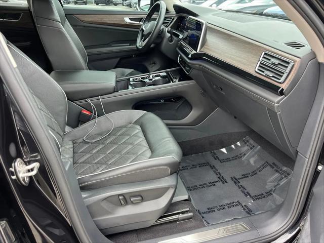 2024 Volkswagen Atlas 2.0T SEL Premium R-Line