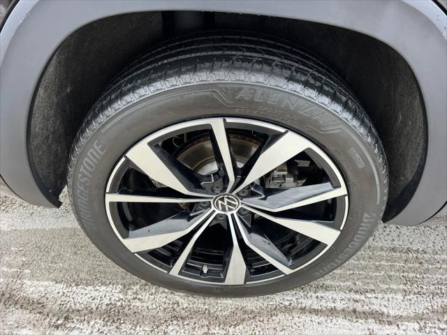 2024 Volkswagen Atlas 2.0T SEL Premium R-Line