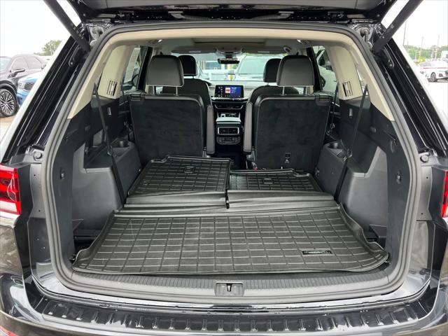 2024 Volkswagen Atlas 2.0T SEL Premium R-Line