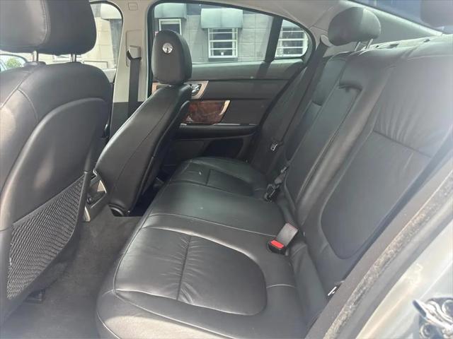 2011 Jaguar XF Standard