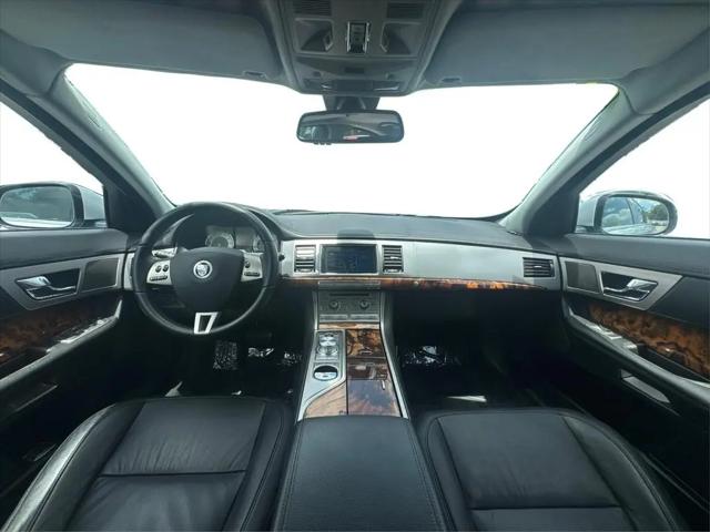 2011 Jaguar XF Standard