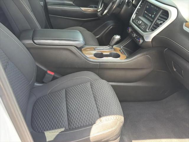 2019 GMC Acadia SLE-1