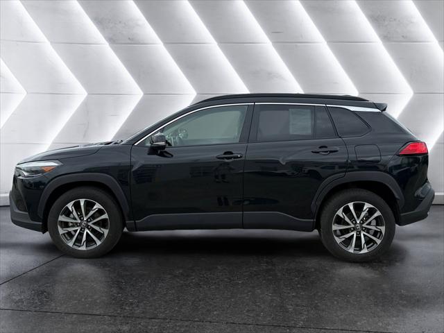 2025 Toyota Corolla Cross XLE