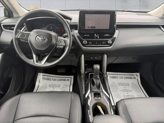 2025 Toyota Corolla Cross XLE