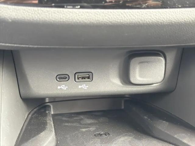 2026 Buick NV Sport Touring FWD