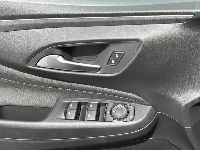 2026 Buick NV Sport Touring FWD