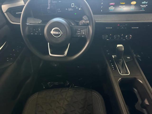 2025 Nissan Kicks SV FWD