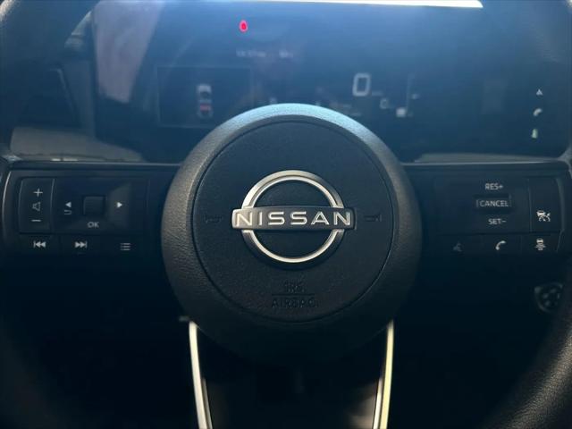 2025 Nissan Kicks SV FWD
