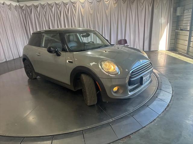 2016 MINI Hardtop Cooper