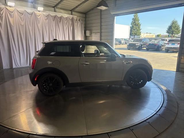 2016 MINI Hardtop Cooper