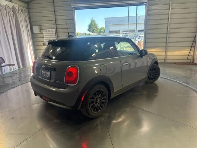 2016 MINI Hardtop Cooper