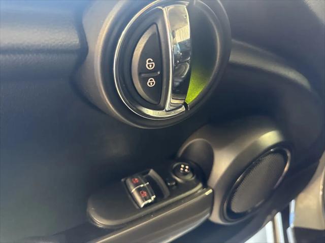 2016 MINI Hardtop Cooper