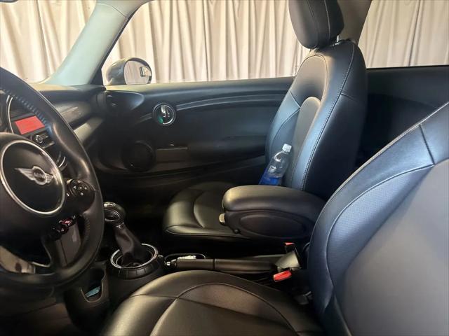 2016 MINI Hardtop Cooper