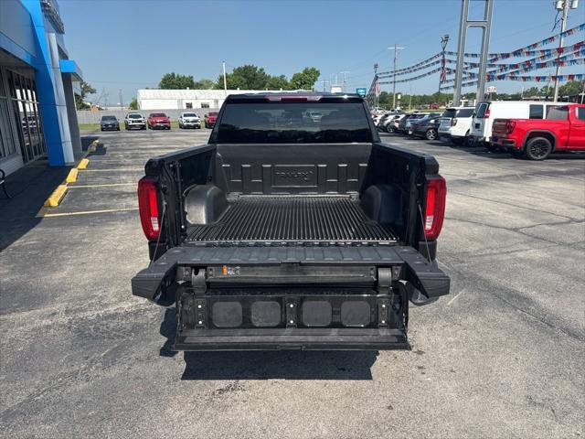 2025 GMC Sierra 1500 2WD Crew Cab Short Box SLT