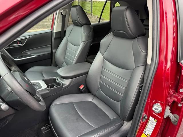 2023 Toyota RAV4 Hybrid XLE Premium