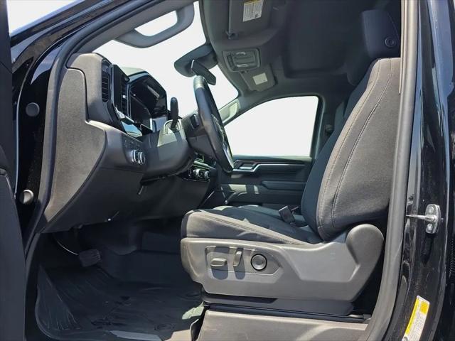 2024 GMC Sierra 1500 4WD Crew Cab Short Box Elevation with 3SB