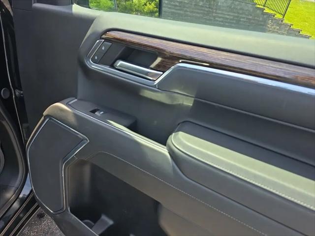 2024 GMC Sierra 1500 4WD Crew Cab Short Box Elevation with 3SB