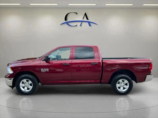 2022 Ram 1500 Classic SLT Crew Cab 4x4 5'7" Box