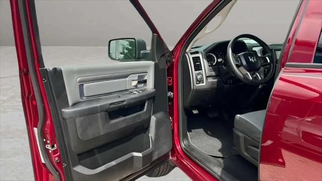 2022 Ram 1500 Classic SLT Crew Cab 4x4 5'7" Box