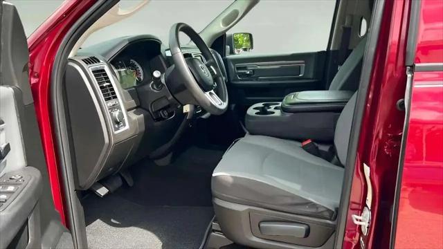 2022 Ram 1500 Classic SLT Crew Cab 4x4 5'7" Box