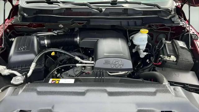 2022 Ram 1500 Classic SLT Crew Cab 4x4 5'7" Box