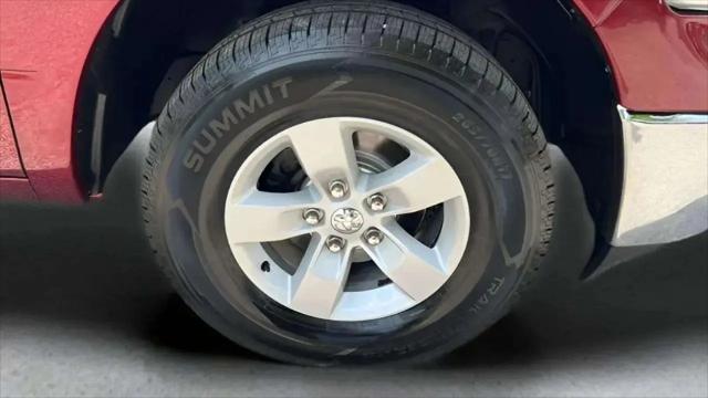 2022 Ram 1500 Classic SLT Crew Cab 4x4 5'7" Box