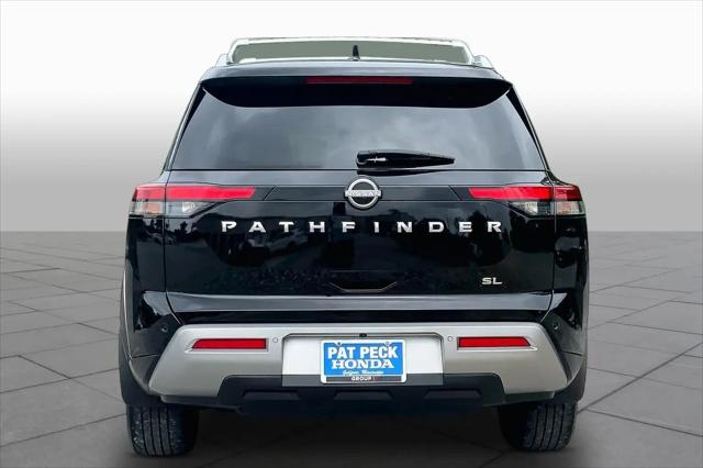 2024 Nissan Pathfinder SL FWD