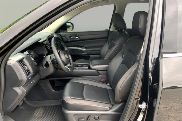 2024 Nissan Pathfinder SL FWD