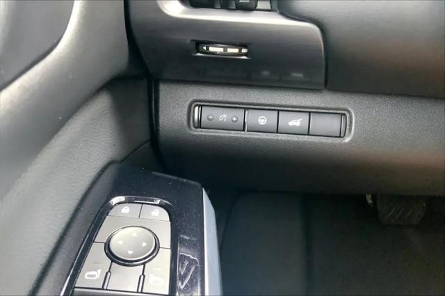 2024 Nissan Pathfinder SL FWD