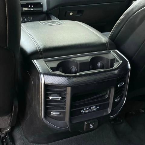 2024 Ram 1500 Laramie Crew Cab 4x2 5'7" Box