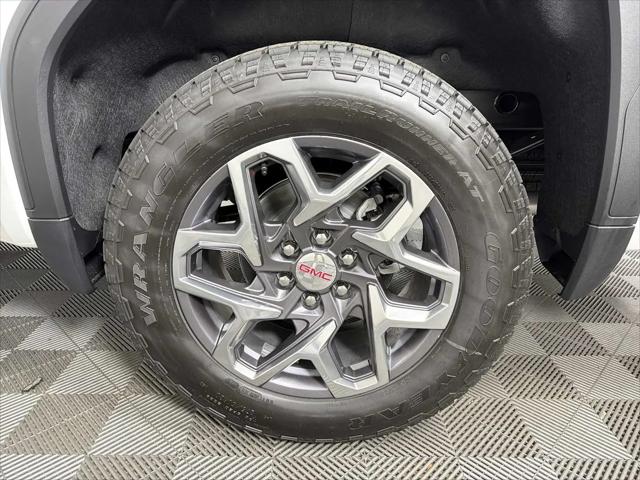 2026 GMC Sierra 1500 Crew Cab, Short Bed, SLT, 4WD