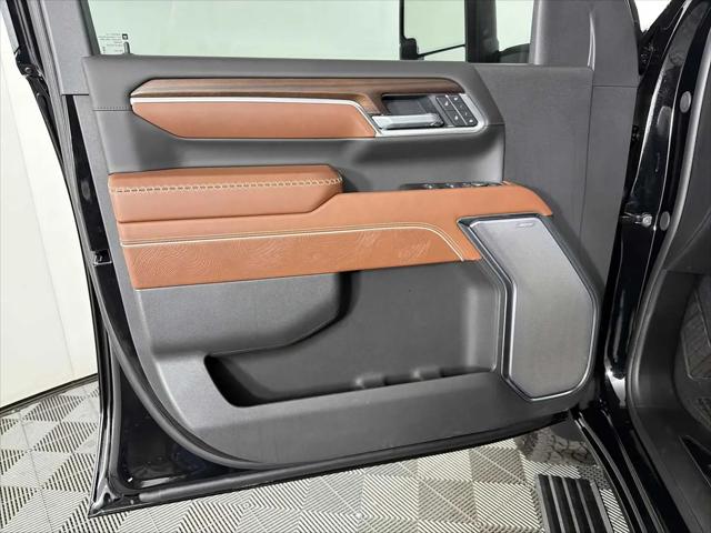 2026 GMC Sierra 2500HD Crew Cab, Standard Bed, Denali Ultimate, 4WD