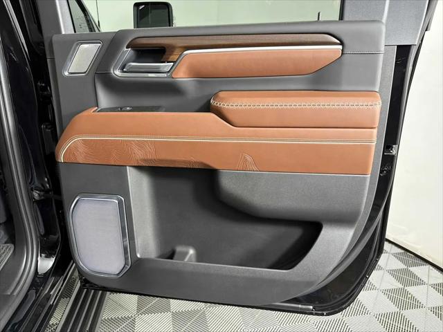2026 GMC Sierra 2500HD Crew Cab, Standard Bed, Denali Ultimate, 4WD