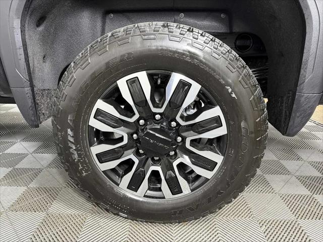 2026 GMC Sierra 2500HD Crew Cab, Standard Bed, Denali Ultimate, 4WD