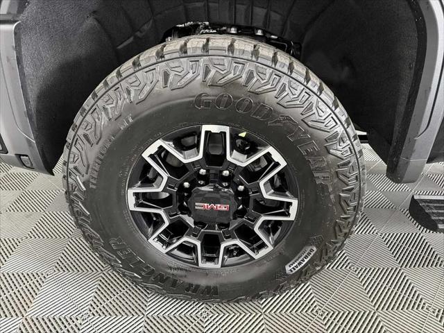 2026 GMC Sierra 2500HD Crew Cab, Standard Bed, AT4X, 4WD