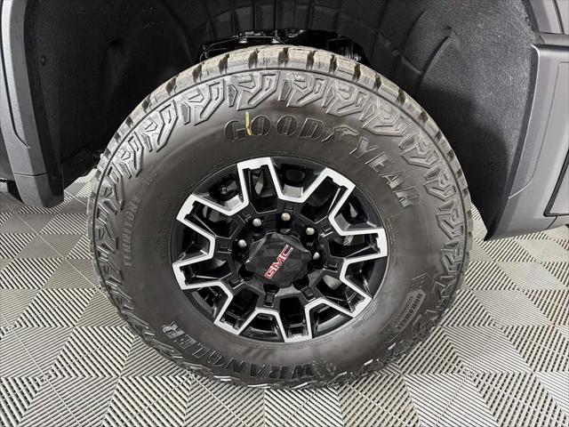 2026 GMC Sierra 2500HD Crew Cab, Standard Bed, AT4X, 4WD