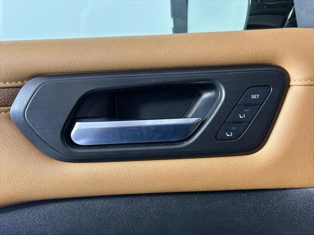 2025 Nissan Armada SL 4WD