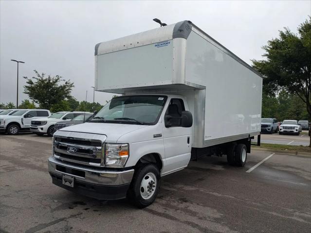 2027 Ford E-Series Cutaway E-450