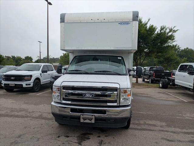 2027 Ford E-Series Cutaway E-450