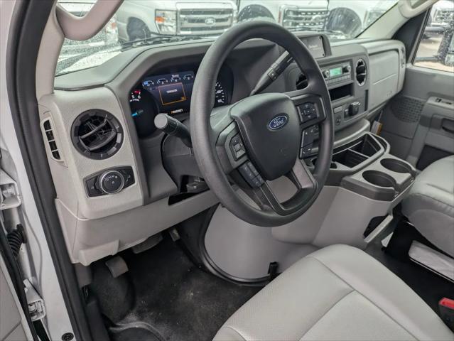2027 Ford E-Series Cutaway E-450
