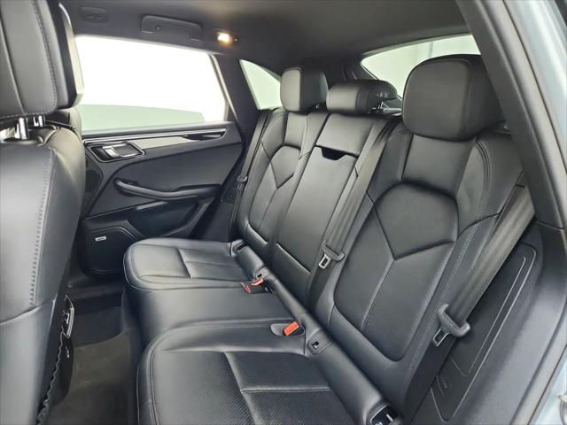 2019 Porsche Macan Macan