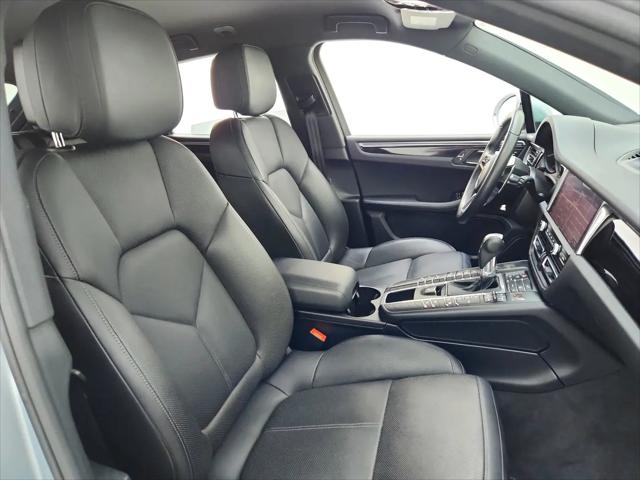 2019 Porsche Macan Macan