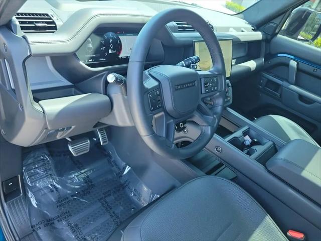 2026 Land Rover Defender P635 OCTA